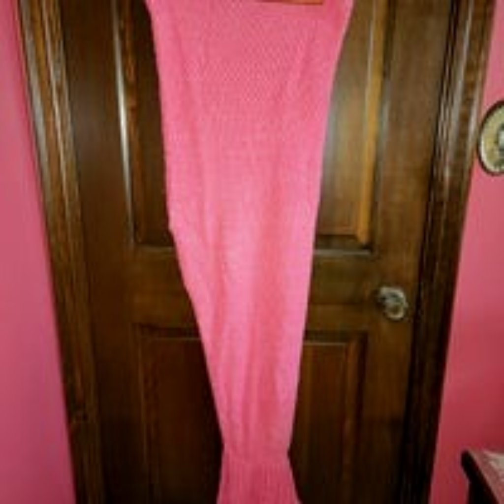 Pink Knit Mermaid Tail Blanket